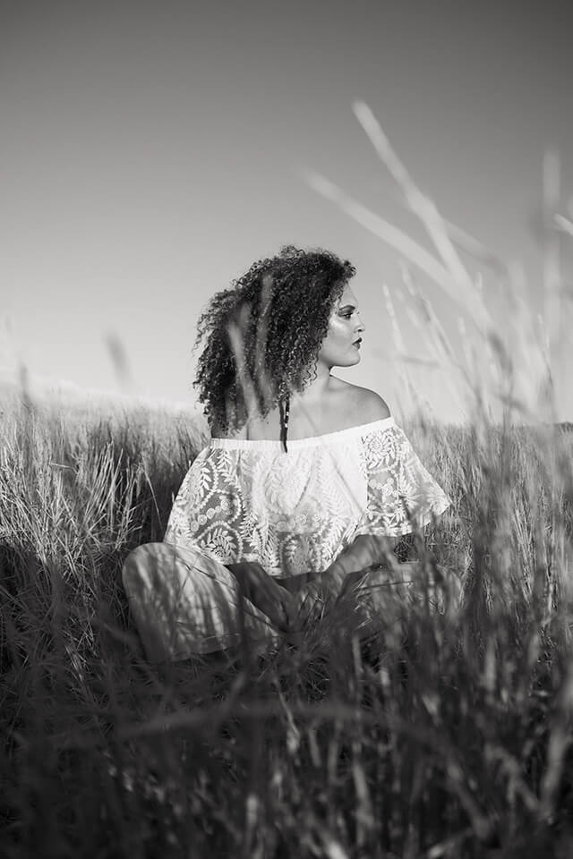 Ingrid B L'instant P - Photographe - Séance portrait intime - Dans la savane, Cap la Houssaye, Ile de la Réunion