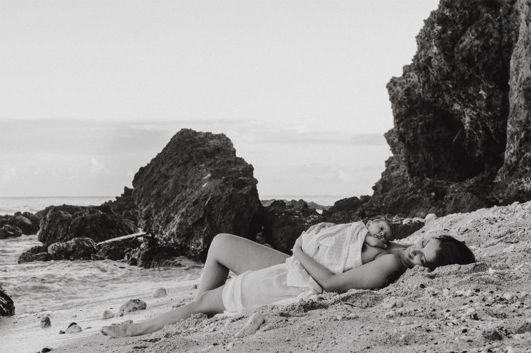 Lire la suite à propos de l’article Séance allaitement à la plage